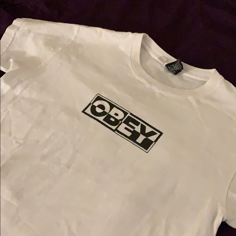 Obey Tee